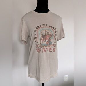 Graffic Lifes a Beach Short Sleeve Tee